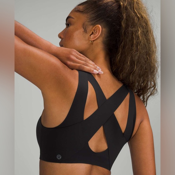 Lululemon Enlite Front-Zip Bra Size 38D - Picture 9 of 11